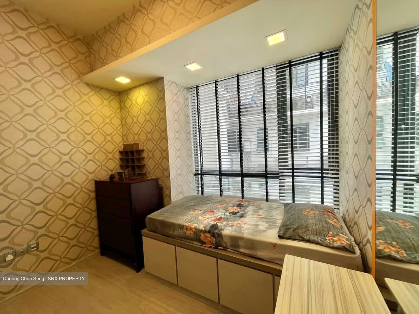 The Palette (D18), Condominium #546630461